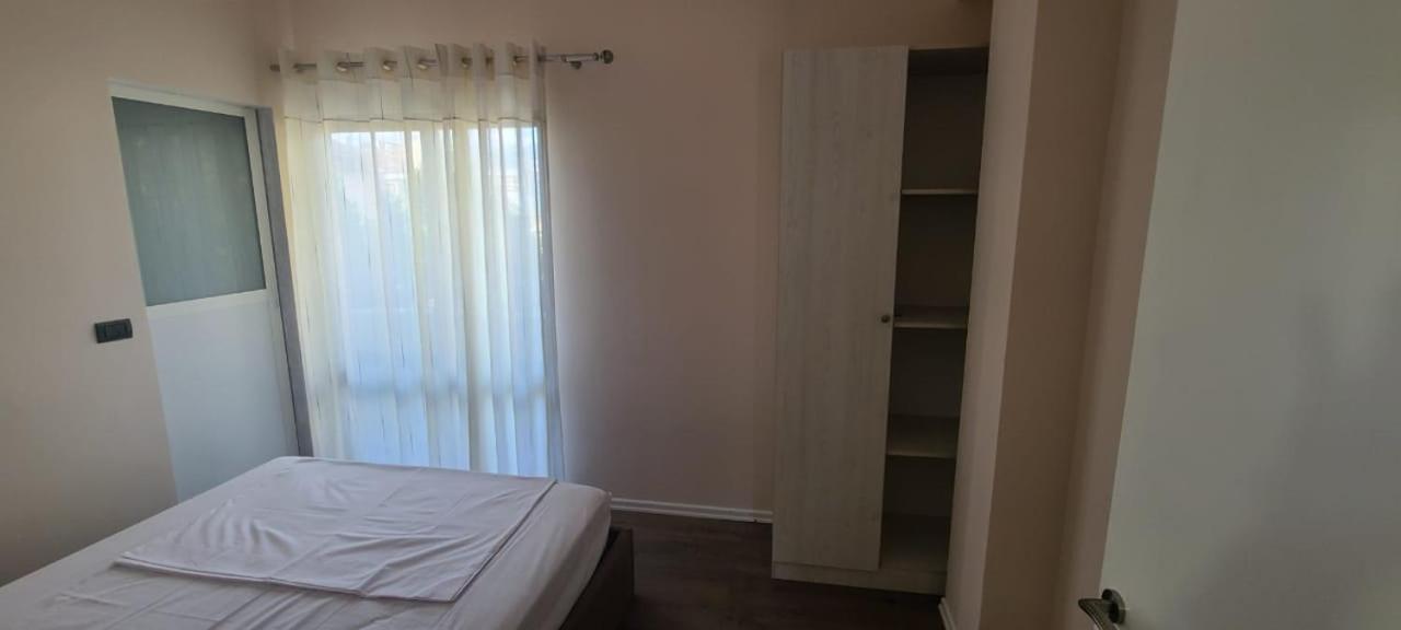 D1 Rooms & Apartments 地拉那 外观 照片